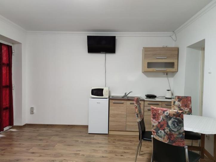 Emese Apartman Hajdúszoboszló Exterior foto