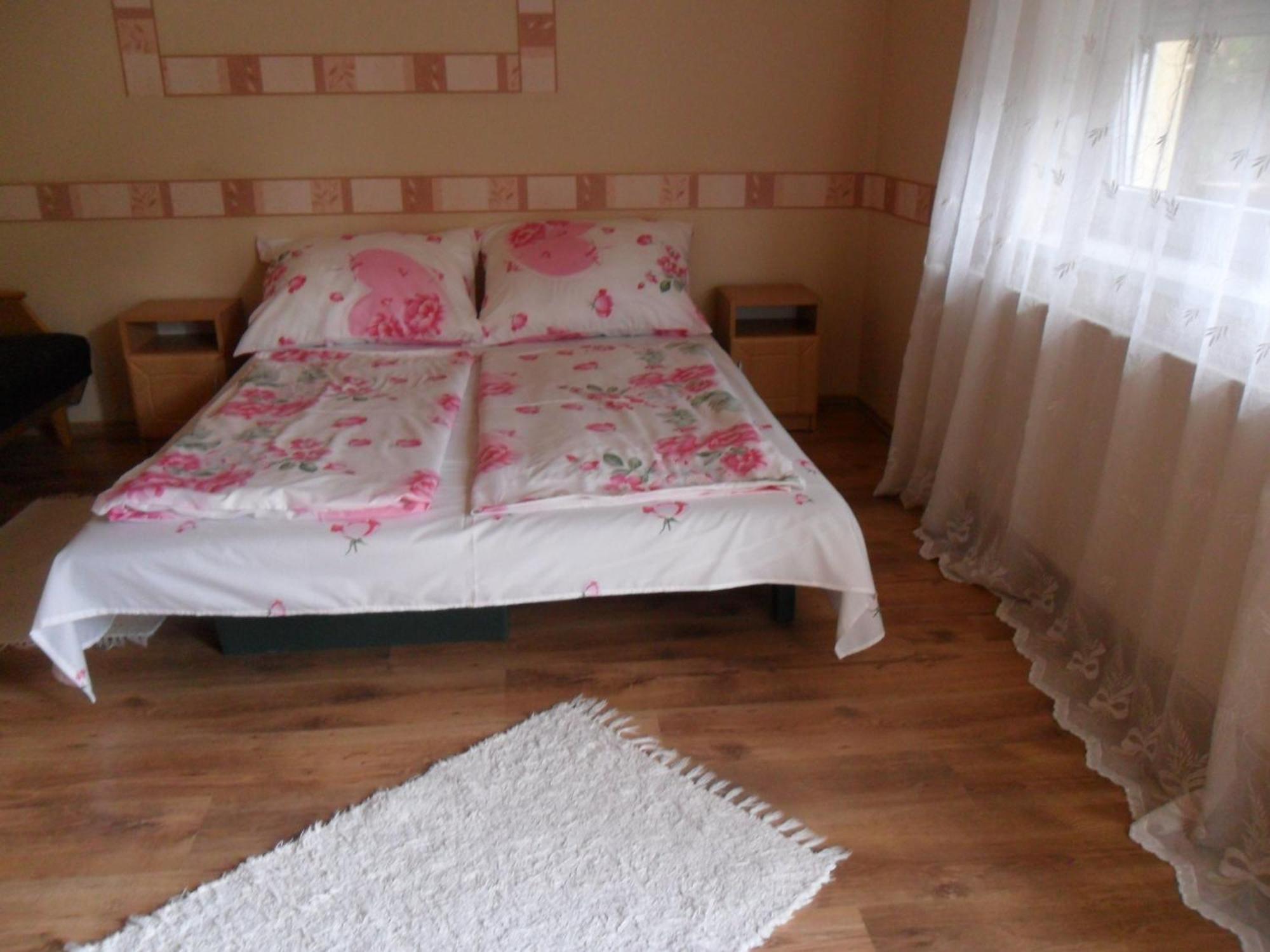 Emese Apartman Hajdúszoboszló Exterior foto
