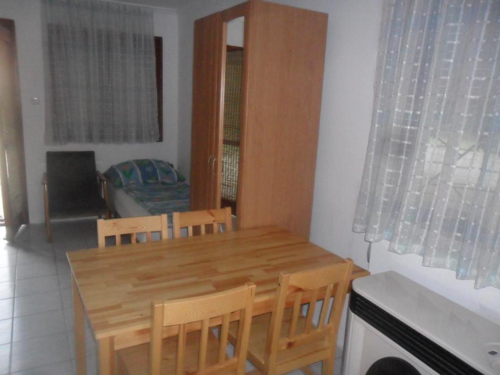 Emese Apartman Hajdúszoboszló Quarto foto